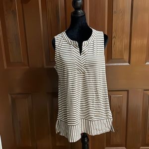 Women’s small Jones, New York brown and white striped tunic.